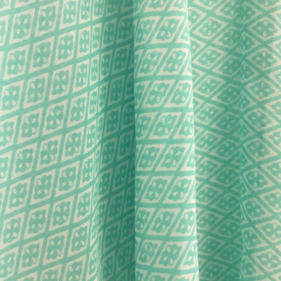 Aqua patterned silky top - Picture 4 of 7